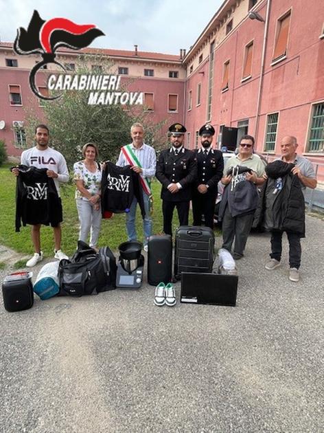 borgo mantovano donati alla onlus i beni sequestrati al pusher questo 232 il cuore dei carabinieri