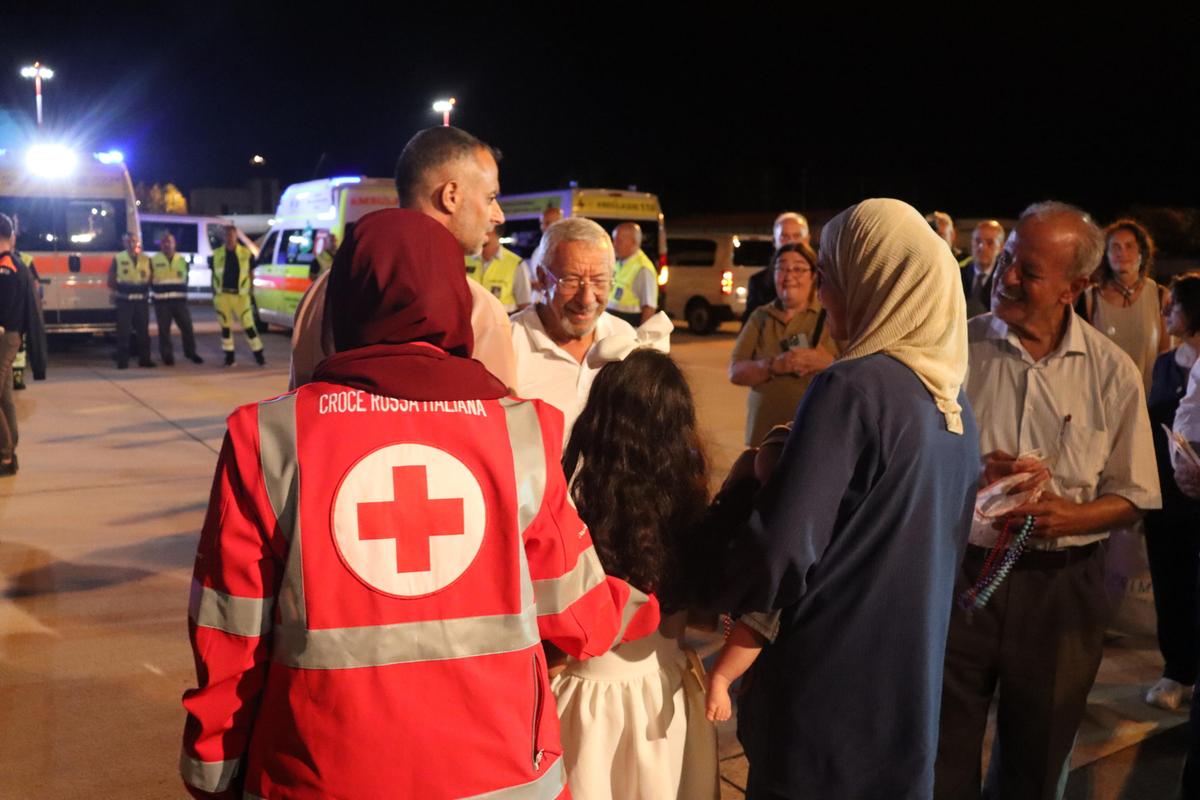 da gaza all8217italia con un volo umanitario sparita la bimba di 7 anni ricoverata a brescia