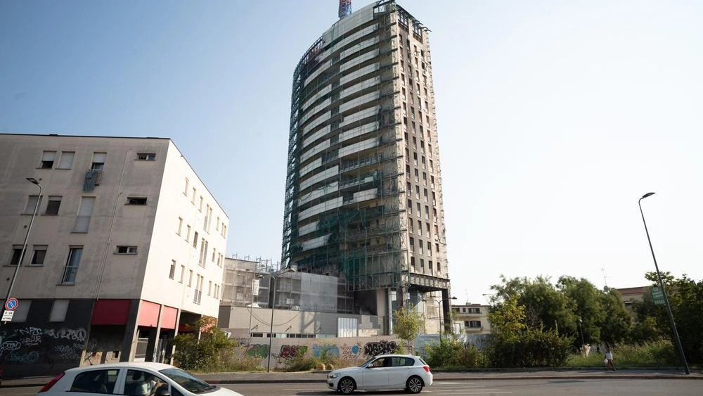 Sono in corso i lavori per ricostruire il grattacielo in via Antonini La consegna alle famiglie è prevista nel 2026 Sono in corso i lavori per ricostruire il grattacielo in via Antonini La consegna alle famiglie è prevista nel 2026