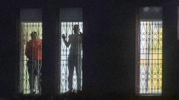Torture al carcere Beccaria di Milano, agenti arrestati davanti al Riesame. Ronzulli: “Riprendiamo in mano la situazione”