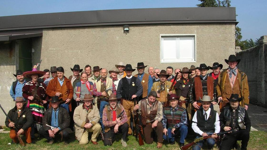 Tra revolver e atmosfere da saloon . Nel Far West con le Canne Tonanti