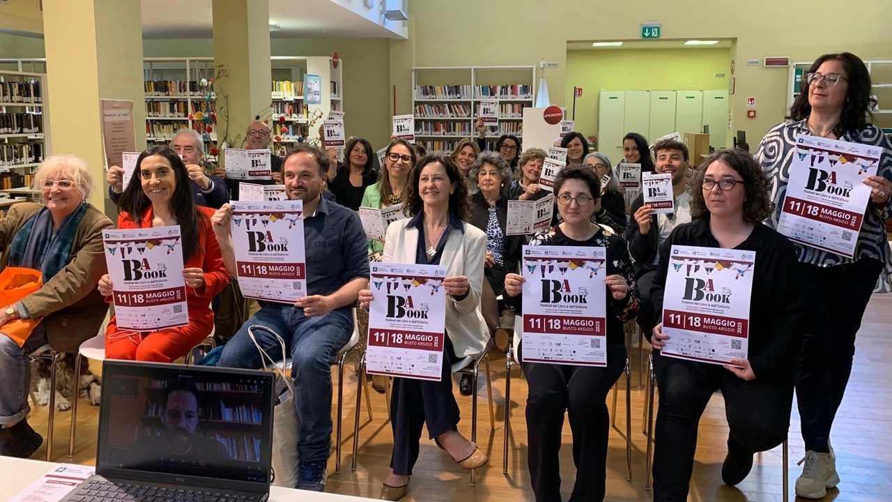 La presentazione del Festival organizzato dal Comune con la biblioteca comunale Roggia e l’associazione Amici della biblioteca La presentazione del Festival organizzato dal Comune con la biblioteca comunale Roggia e l’associazione Amici della biblioteca