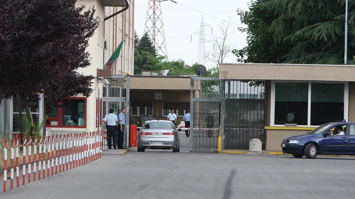La casa circondariale di via Sanquirico a Monza ospita circa 730 detenuti