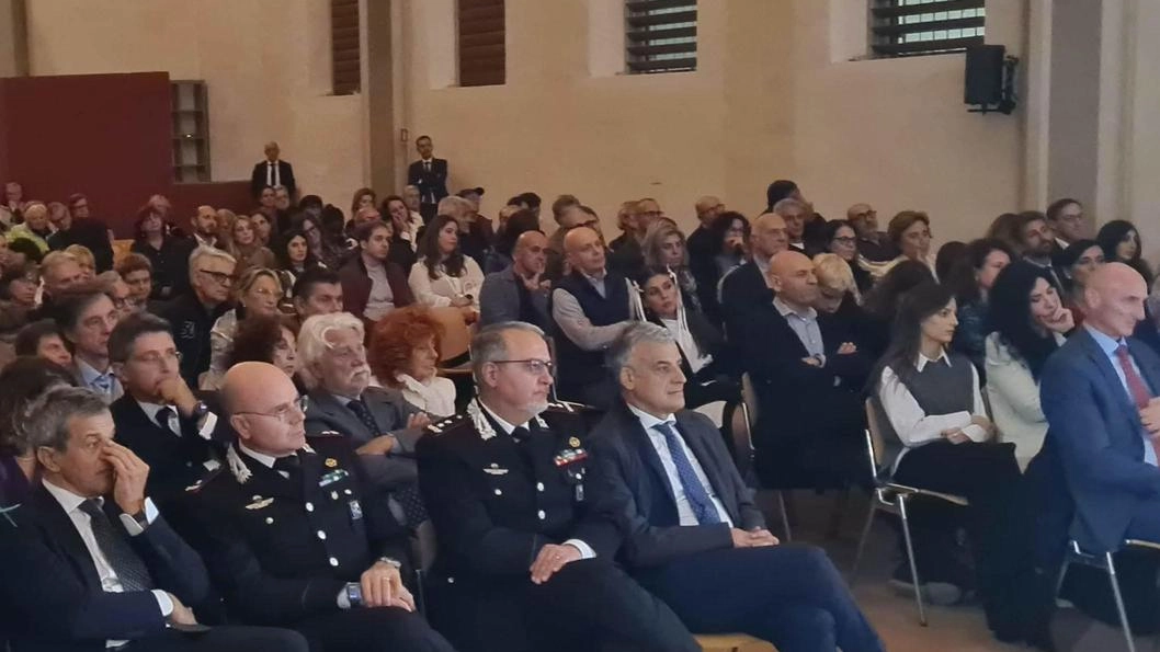 La serata ha visto la presenza di oltre duecento persone Tra gli invitati anche Jo Squillo e Stefano Chiodaroli La serata ha visto la presenza di oltre duecento persone Tra gli invitati anche Jo Squillo e Stefano Chiodaroli