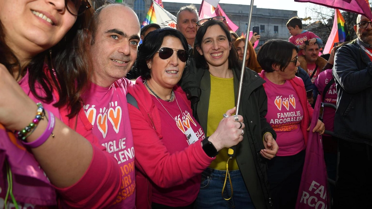 Invece tutte le famiglie vanno difese, anche le arcobaleno Invece tutte le famiglie vanno difese, anche le arcobaleno