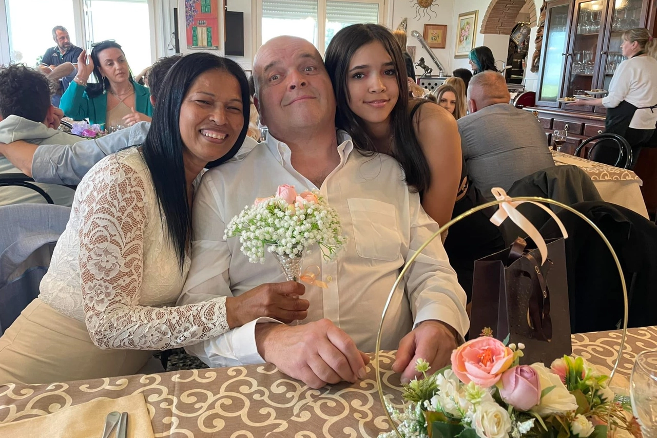 Noemi assieme al padre Davide Romeo