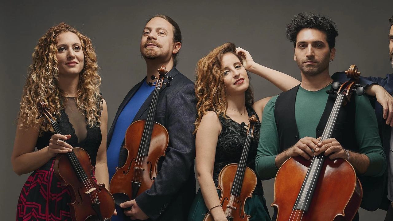 L‘organettista Claudio Prima e il quartetto d’archi del progetto “Seme” in concerto alla Sala Maddalena di Monza L‘organettista Claudio Prima e il quartetto d’archi del progetto “Seme” in concerto alla Sala Maddalena di Monza