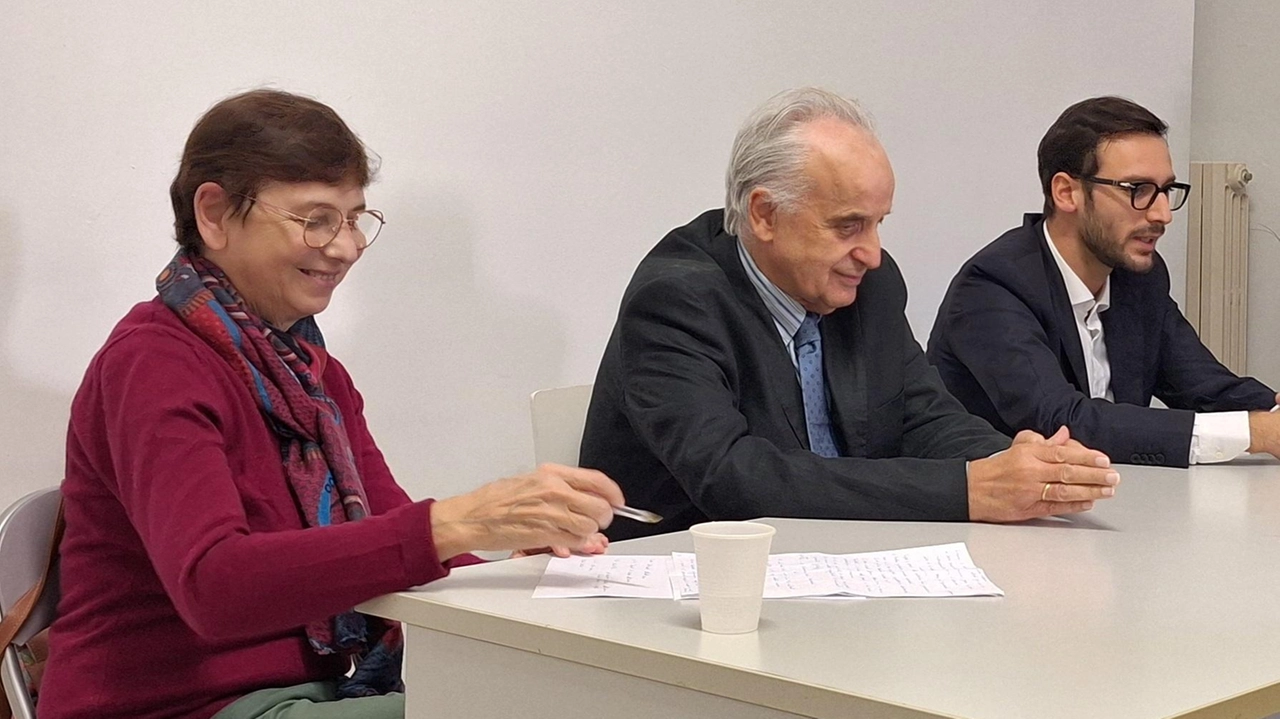 Da sinistra Silvana Cesani, Ennio Ladini e Lorenzo Maria Caminada Da sinistra Silvana Cesani, Ennio Ladini e Lorenzo Maria Caminada