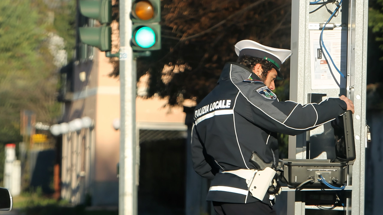 In arrivo a Briosco quattro totem predisposti per contenere postazioni mobili per il rilievo della velocità ed altre infrazioni In arrivo a Briosco quattro totem predisposti per contenere postazioni mobili per il rilievo della velocità ed altre infrazioni
