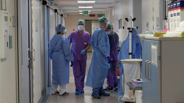La metà dei lombardi boccia senza appello la sanità regionale: ''Non è più la migliore d'Italia''