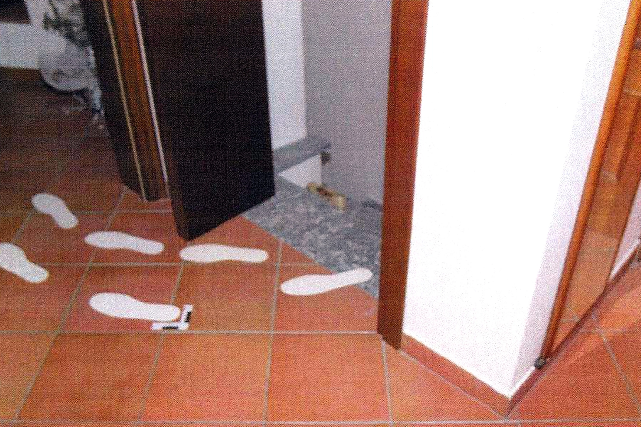 Una veduta interna della villetta di Garlasco in una delle immagini allegate alla consulenza di parte civile nel processo per l'omicidio di Chiara Poggi