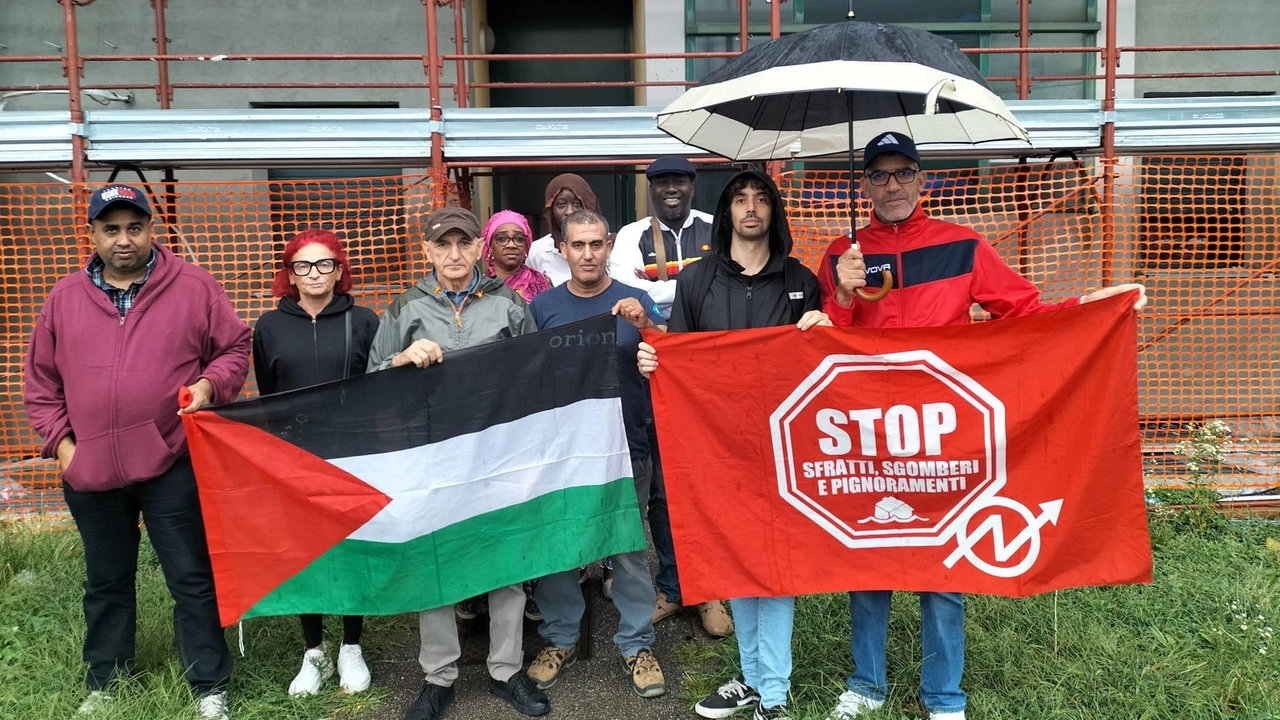 Gli sfratti riprendono a Brescia dopo l'estate, con l'associazione "Diritti per tutti" che interviene per evitare che famiglie restino senza casa. La lotta tra proprietari e inquilini fragili mette in luce le difficoltà sociali legate al mercato immobiliare. Gli sfratti riprendono a Brescia dopo l'estate, con l'associazione "Diritti per tutti" che interviene per evitare che famiglie restino senza casa. La lotta tra proprietari e inquilini fragili mette in luce le difficoltà sociali legate al mercato immobiliare.