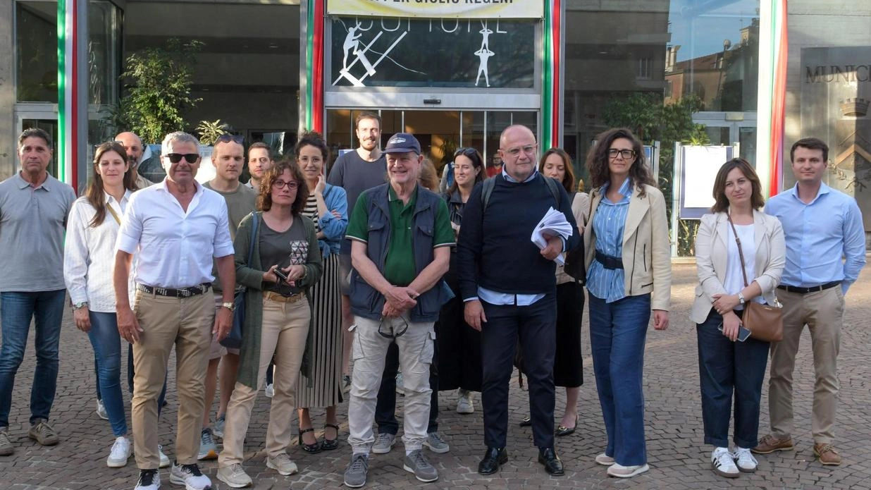 "La consegna delle case è in forte ritardo: il Comune vigili sull’esecuzione dei lavori e la realizzazione delle opere accessorie,... "La consegna delle case è in forte ritardo: il Comune vigili sull’esecuzione dei lavori e la realizzazione delle opere accessorie,...