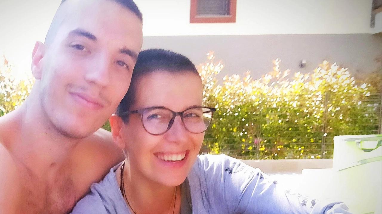 Luca Castiglioni con la mamma: aveva 19 anni quando rimase ferito Luca Castiglioni con la mamma: aveva 19 anni quando rimase ferito