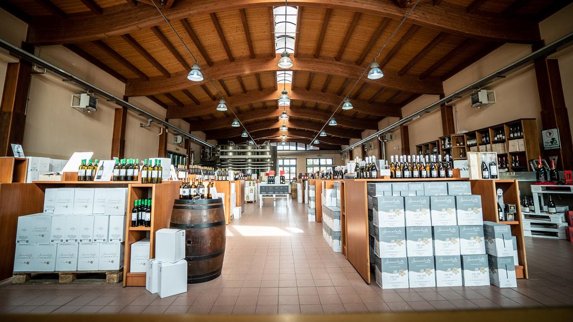 broni ladri alla cantina terre d oltrepò smurata la cassaforte