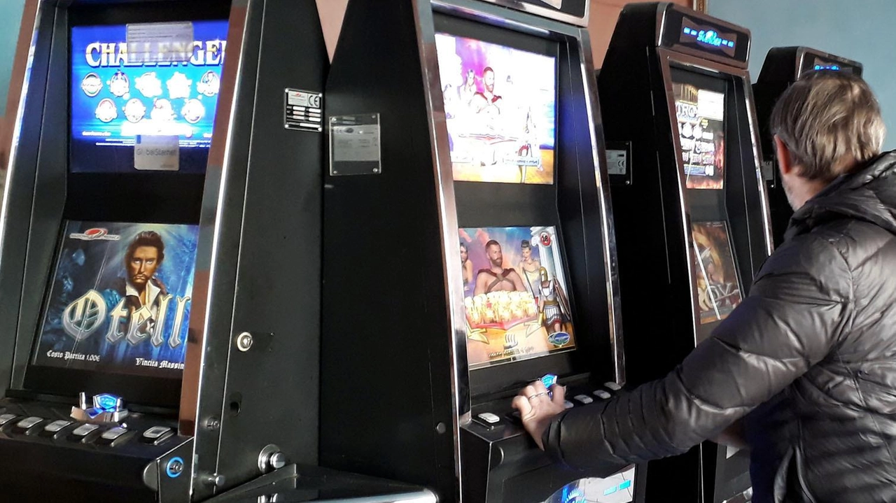 Approvato dal Consiglio comunale di Buguggiate il nuovo regolamento per la prevenzione e il contrasto del gioco d’azzardo Approvato dal Consiglio comunale di Buguggiate il nuovo regolamento per la prevenzione e il contrasto del gioco d’azzardo