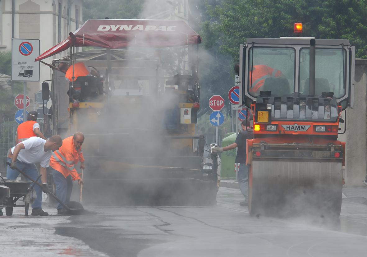 Via Venegoni da asfaltare. Chiusure per dodici giorni Via Venegoni da asfaltare. Chiusure per dodici giorni