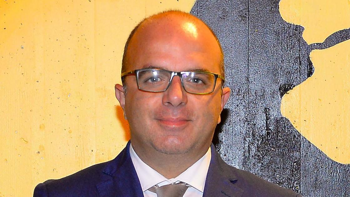 Tari 2025 in calo. Il sindaco Elia: bollette ridotte Tari 2025 in calo. Il sindaco Elia: bollette ridotte