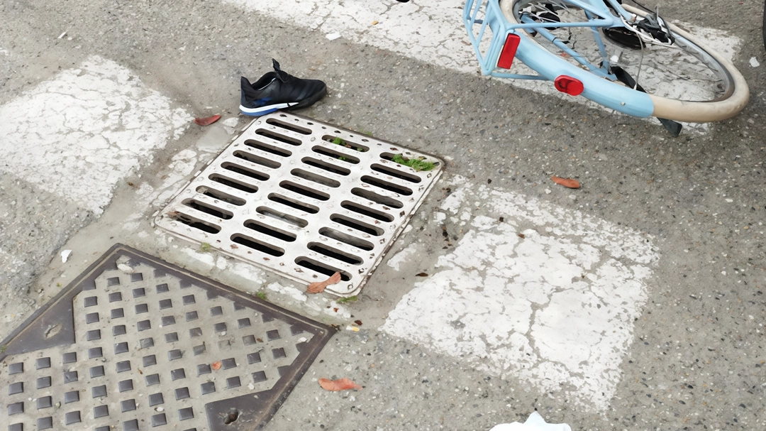 In tanti hanno assistito all’investimento accaduto in via Gravellone all’incrocio con via Po