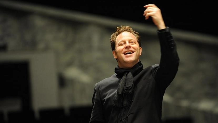 Questa sera il maestro John Axelrod sul podio della Sinfonica con la “Pastorale“ composta nel 1808 "Questa orchestra per me è un dream team. Siamo cresciuti insieme, ci lega una profonda all’amicizia". Questa sera il maestro John Axelrod sul podio della Sinfonica con la “Pastorale“ composta nel 1808 "Questa orchestra per me è un dream team. Siamo cresciuti insieme, ci lega una profonda all’amicizia".