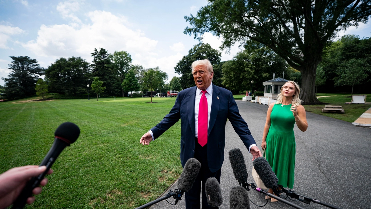“Trump ha proposto a Kiev di colpire Mosca”. Lo scoop dei media Usa. Ma il presidente frena / 