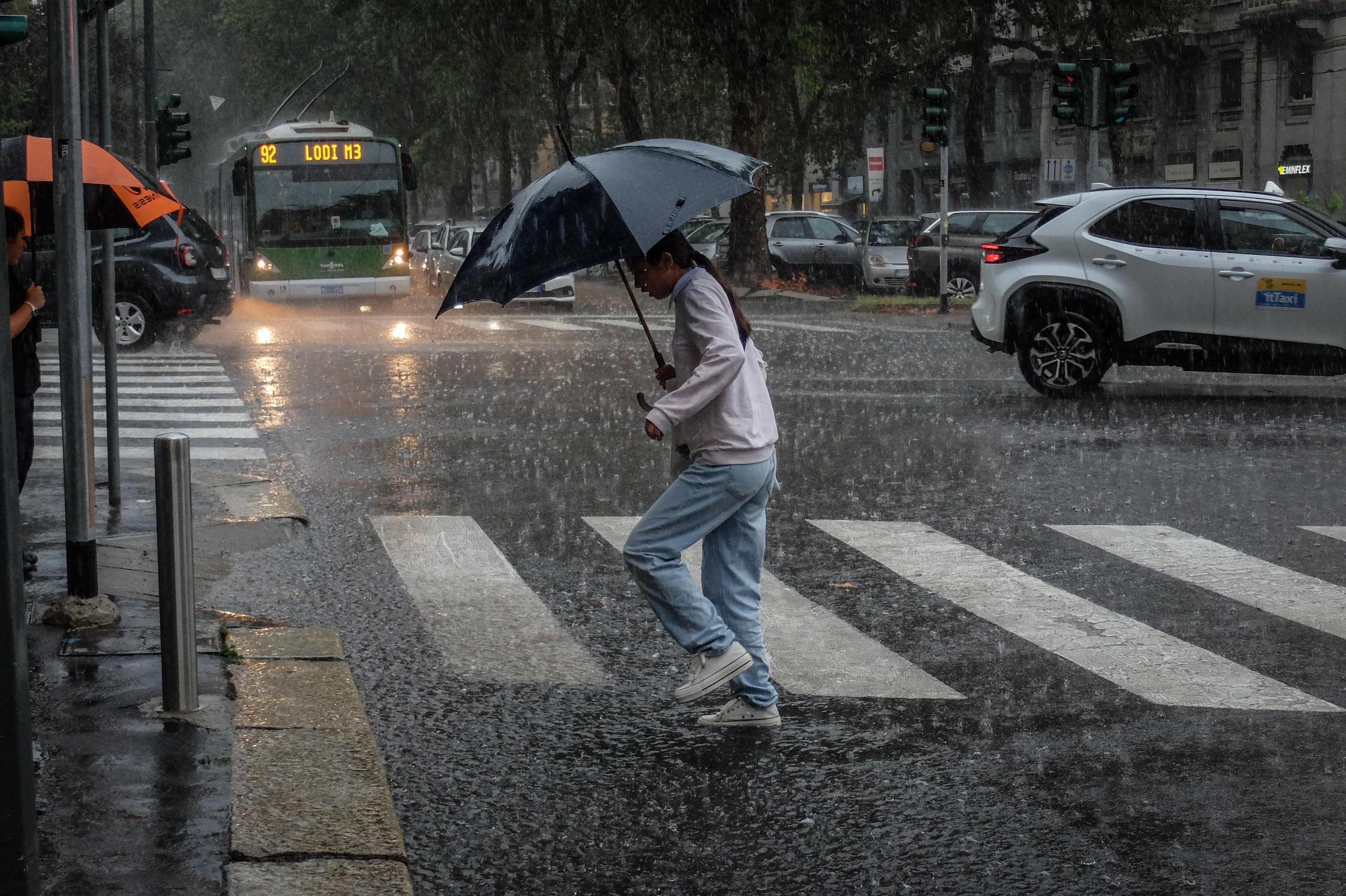 Temporali arrivo da Ilgiorno.it temporali in arrivo allerta meteo a milano dal pomeriggio di domenica 4 maggio