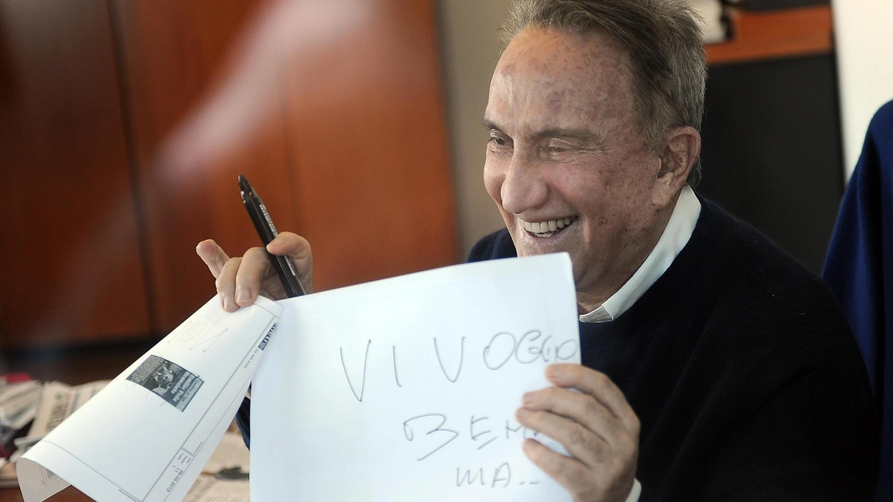 Emilio Fede al termine della sua esperienza a Mediaset, nel 2012 Emilio Fede al termine della sua esperienza a Mediaset, nel 2012