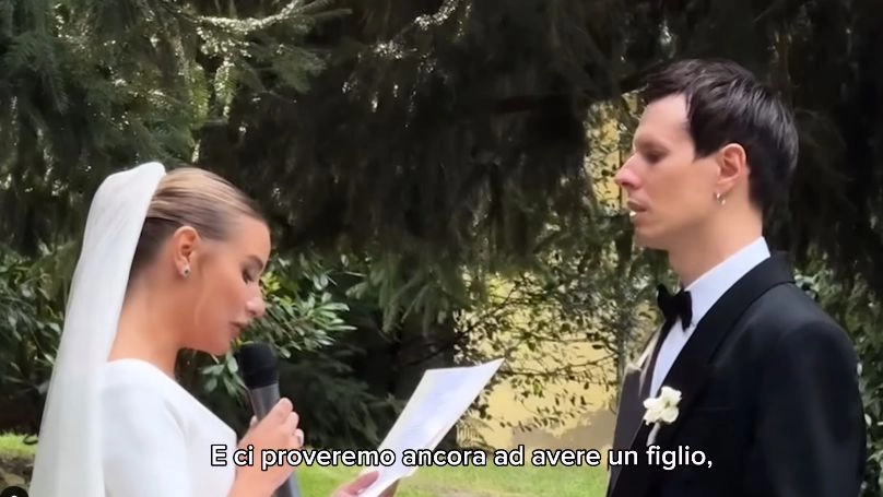 Veronica Ferraro e Davide Simonetta nel giorno del matrimonio: 2E ci proveremo ancora da aver un figlio= (Frame video Instagram)