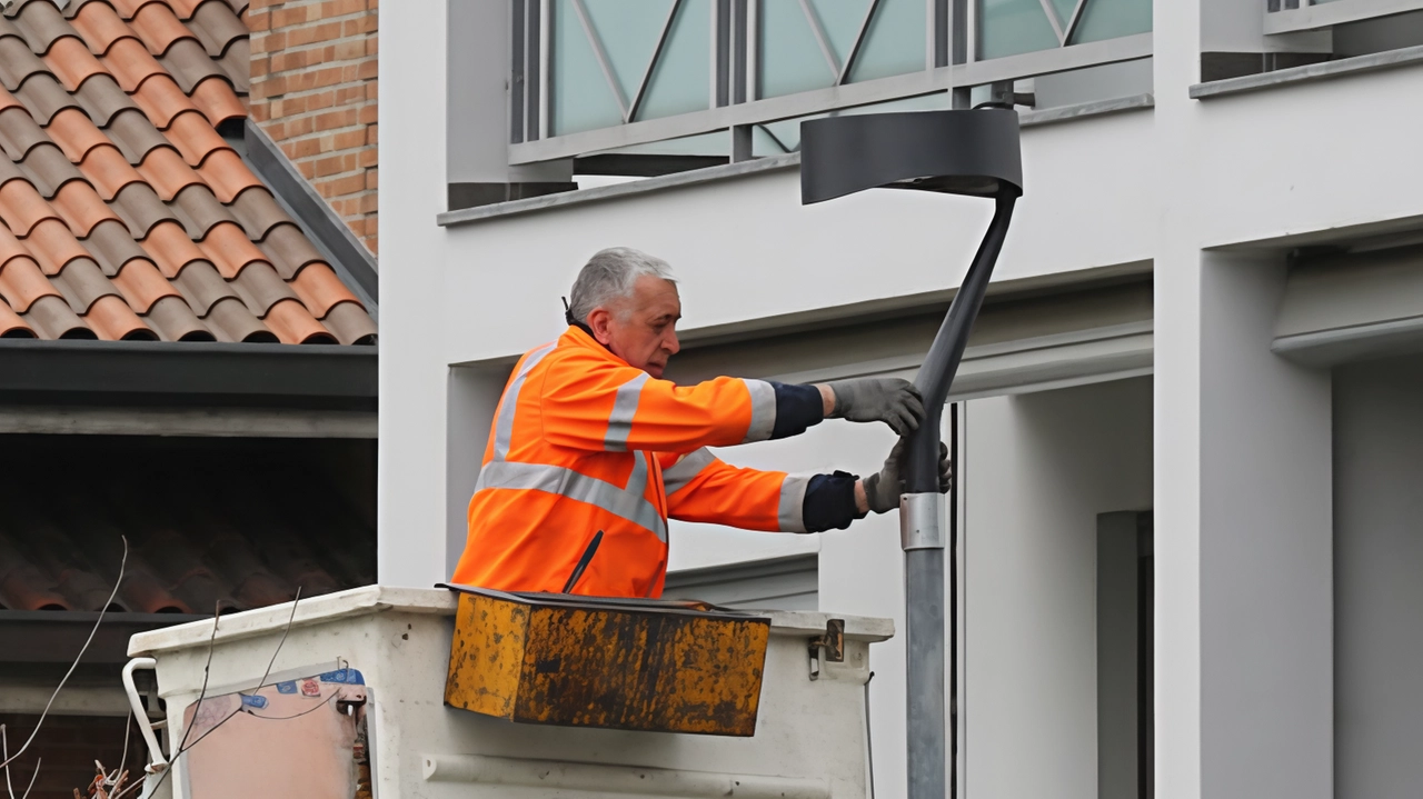 Manutenzione straordinaria impianti illuminazione pubblica a Seveso: interventi in varie aree dopo contenzioso con Enel Sole. Amministrazione mira a ripristinare servizio efficiente. Prossima gara per affidamento servizio. Manutenzione straordinaria impianti illuminazione pubblica a Seveso: interventi in varie aree dopo contenzioso con Enel Sole. Amministrazione mira a ripristinare servizio efficiente. Prossima gara per affidamento servizio.