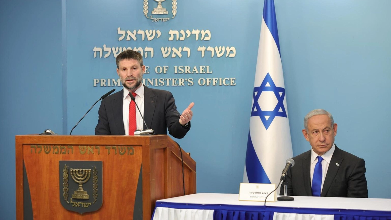 Ministro Finanze Israele: 'Riconvochi governo e dica cosa farà' Ministro Finanze Israele: 'Riconvochi governo e dica cosa farà'