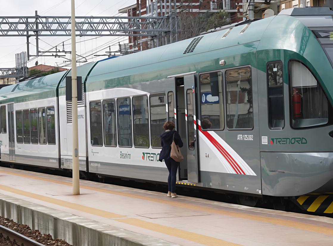 Il Besanino deve fermarsi . Ma il cantiere di Pedemontana non bloccherà la stazione Il Besanino deve fermarsi . Ma il cantiere di Pedemontana non bloccherà la stazione