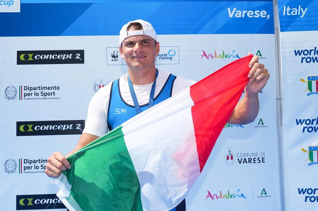 Giacomo Perini si è portato a casa l’argento nel singolo Pararowing
