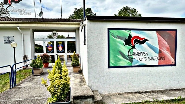 La stazione dei carabinieri di Porto Mantovano La stazione dei carabinieri di Porto Mantovano