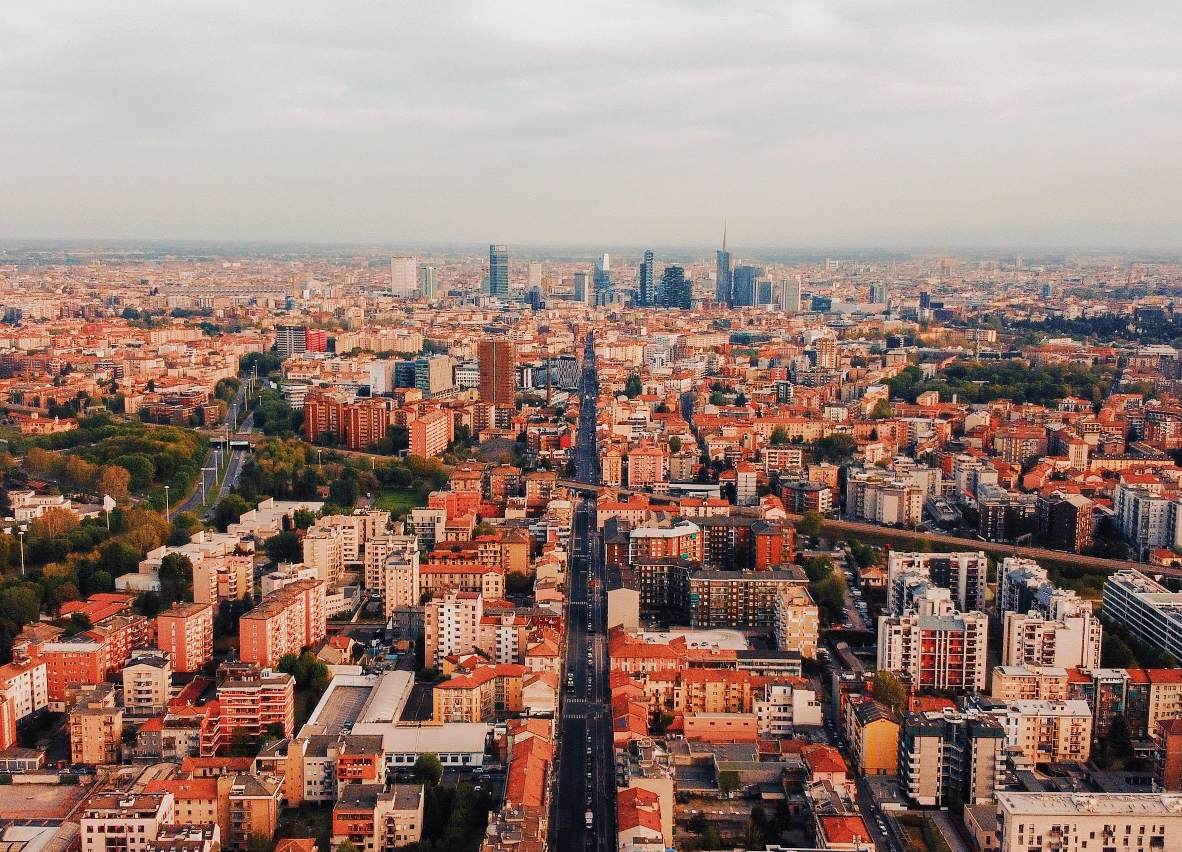 Fuggire da Milano? Anche nell’hinterland può non bastare uno stipendio da 1.800 euro: ecco le città più e meno care Fuggire da Milano? Anche nell’hinterland può non bastare uno stipendio da 1.800 euro: ecco le città più e meno care