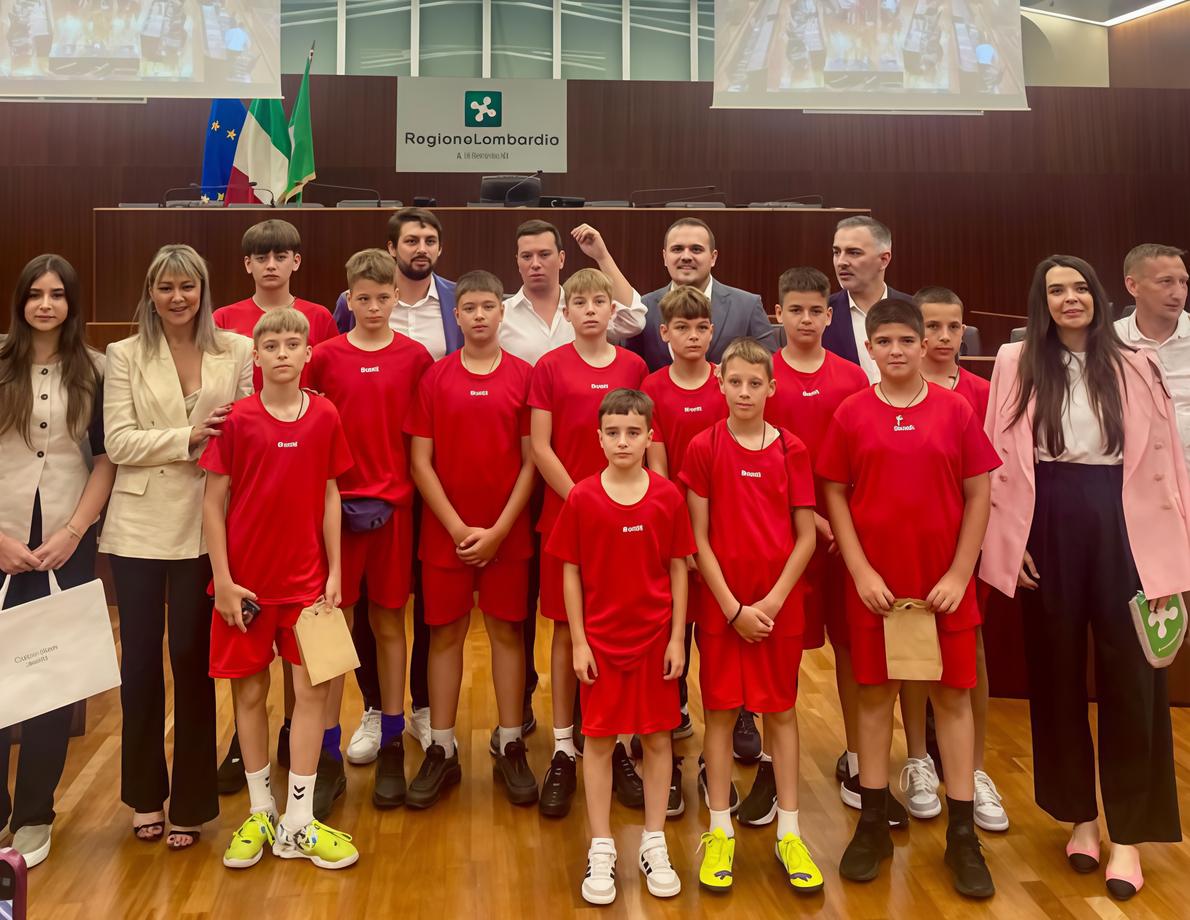 Dalle enclave serbe del Kosovo. I baby calciatori in visita:. Monza in gol per l’accoglienza Dalle enclave serbe del Kosovo. I baby calciatori in visita:. Monza in gol per l’accoglienza