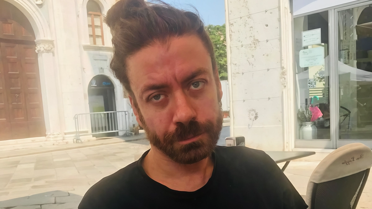 Davide Piccinali 39 anni, specializzando all’ultimo anno al reparto di Cardiochirurgia dell’ospedale San Raffaele è stato anche al Niguarda