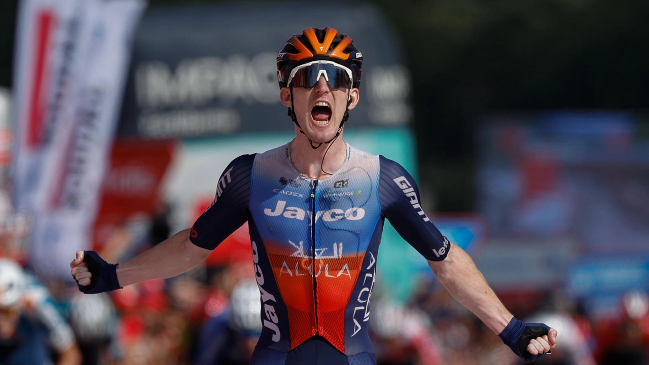 Ciclismo, triplo colpo di mercato per la Q36.5 Pro Cycling Team