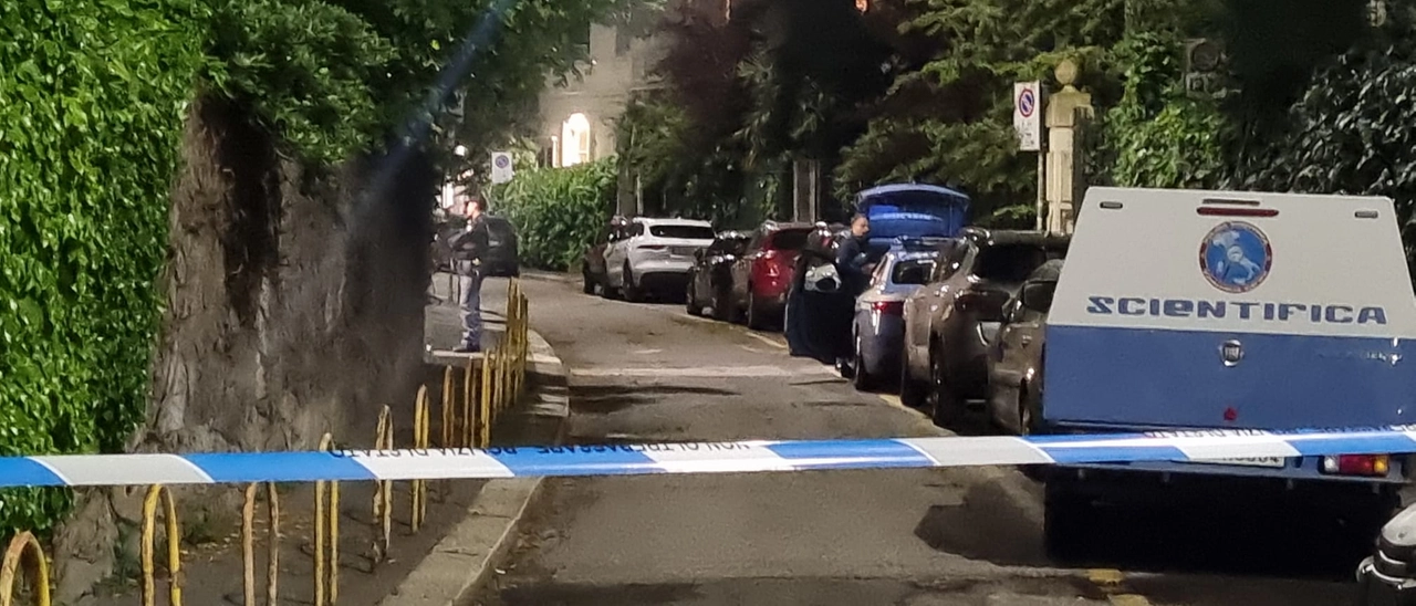 Milano, omicidio all’Arco della Pace: domestico strangolato e ucciso dal ladro sorpreso a rubare nella villa di lusso