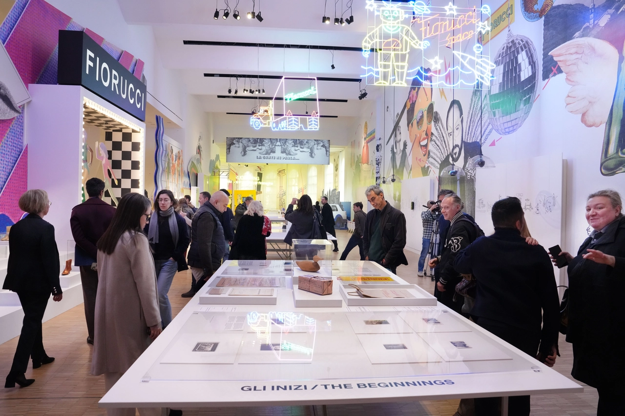 Milano ricorda il contributo di Fiorucci alla città attraverso una grande mostra alla Triennale