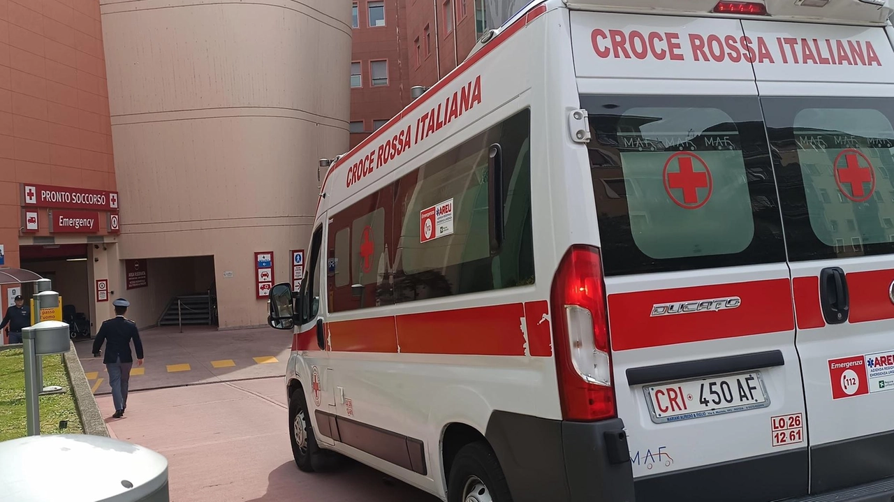 È stata investita da un ritorno di fiamma una operaia di ventotto anni che, ieri mattina attorno alle 8, stava...
