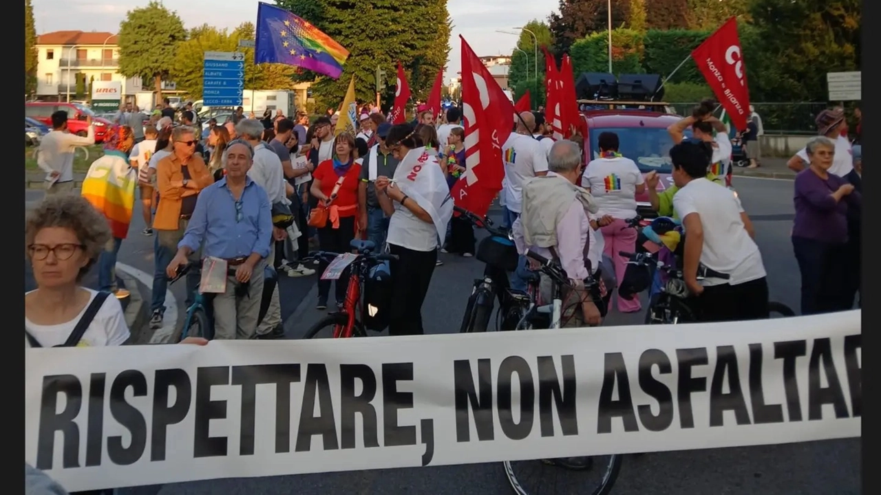 Manifestazione contro la Pedemontana Manifestazione contro la Pedemontana
