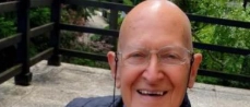 Morto don Piero Cecchi, il prete dell’integrazione: dalla Brianza a via Padova sempre dalla parte degli ultimi