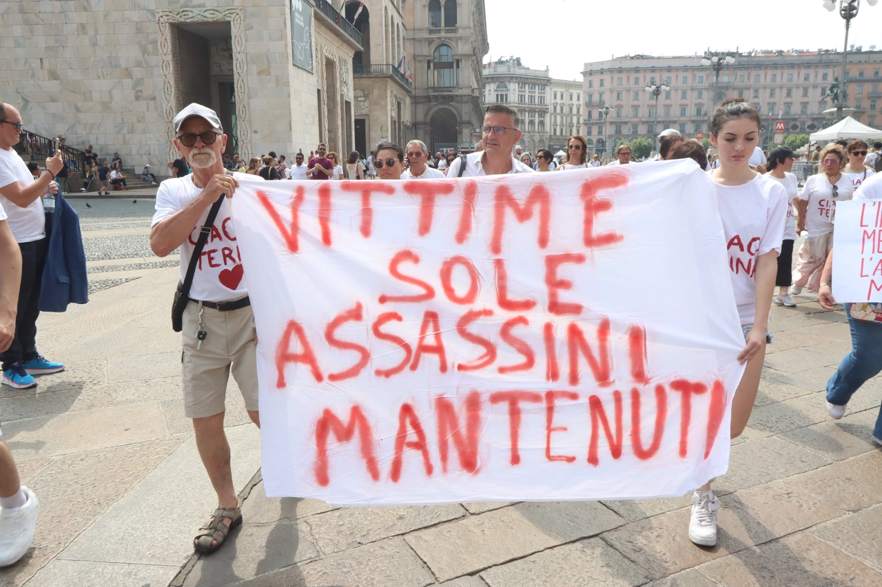 Il corteo ha attraversato piazza Duomo