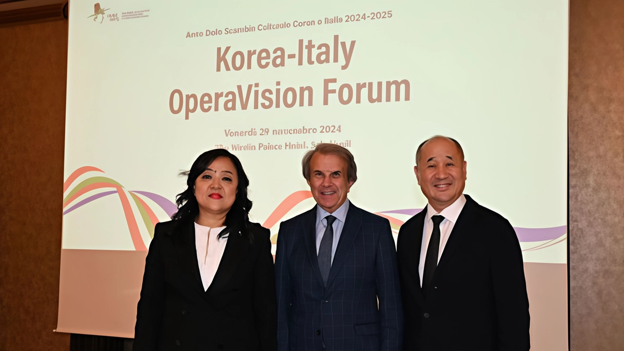 Seo Hye-Yeon, direttrice del Centro Opera dell’Università di Seul, Claudio Orazi, direttore del Carlo Felice di Genova, Kab-gun Chung direttore del Daegu Opera House Seo Hye-Yeon, direttrice del Centro Opera dell’Università di Seul, Claudio Orazi, direttore del Carlo Felice di Genova, Kab-gun Chung direttore del Daegu Opera House