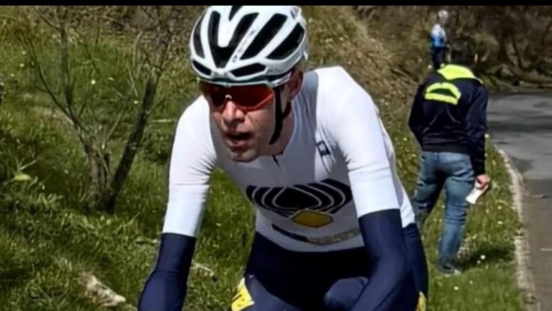 Michele Negri, morto alla Granfondo nella Bergamasca: il dolore di amici e compagni di squadra Michele Negri, morto alla Granfondo nella Bergamasca: il dolore di amici e compagni di squadra