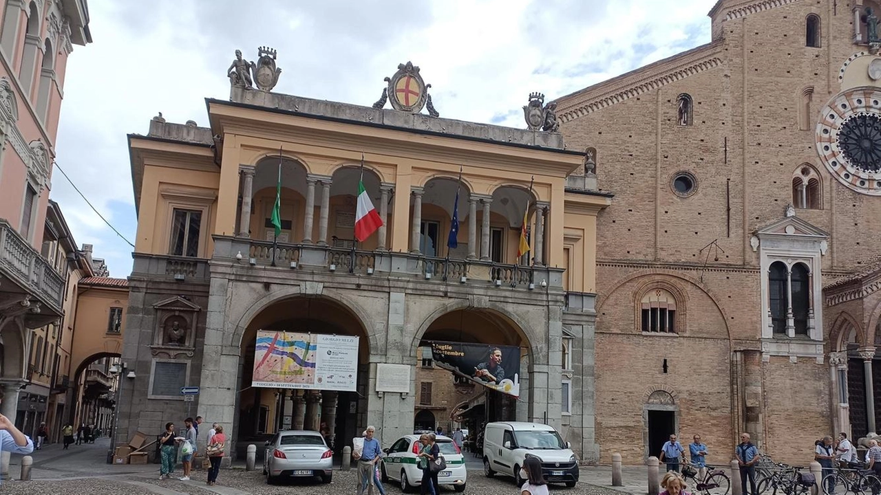 Il Broletto vuole organizzare una griglia di proposte fino al 2025 Il Broletto vuole organizzare una griglia di proposte fino al 2025