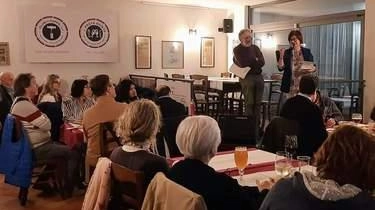 Il 19 ottobre a Legnano si terrà la seconda edizione di "Poeta? No, grazie" al Castello, con autori provenienti da tutta Italia che si confrontano sul significato della poesia. Evento organizzato da Officine Letterarie Poesia 33 e l'amministrazione comunale. In serata, al Palazzo Leone da Perego, la Compagnia dei Gelosi presenta "Voci di Donne", un recital sulla condizione femminile.