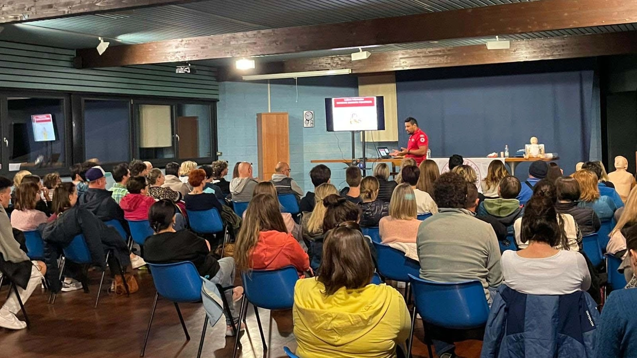 Il comune di Sondalo e l’ufficio di piano della comunità montana Alta Valtellina, in collaborazione con la cooperativa Stella Alpina,... Il comune di Sondalo e l’ufficio di piano della comunità montana Alta Valtellina, in collaborazione con la cooperativa Stella Alpina,...