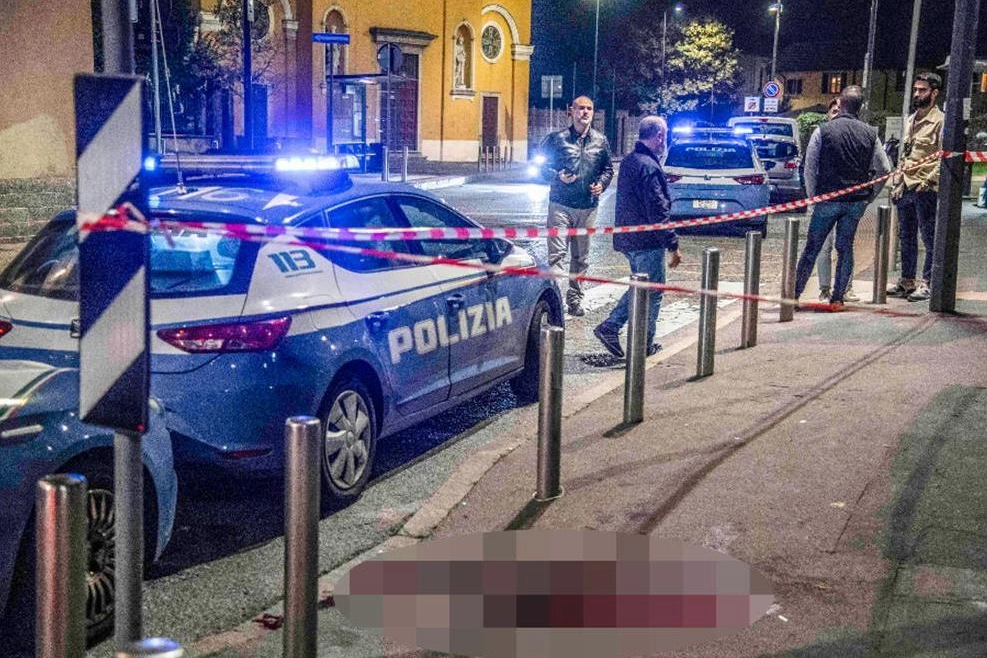 Il luogo dove venne ucciso, la sera del 29 ottobre 2022, Vittorio Boiocchi, storico capo ultrà interista