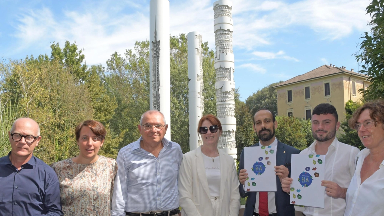 Il festival del verde "Horti aperti" a Pavia si terrà il 21 e 22 settembre nel parco d'arte Horti del collegio Borromeo, con focus su biodiversità, produzioni locali e allestimenti paesaggistici nel bosco delle cicogne. In programma seminari, mostre mercato e incontri sul tema "Bosco e giardino", arricchiti dalla mostra d'arte "La lunga arte" di Arnaldo Pomodoro e Francesco Leonetti. Il festival del verde "Horti aperti" a Pavia si terrà il 21 e 22 settembre nel parco d'arte Horti del collegio Borromeo, con focus su biodiversità, produzioni locali e allestimenti paesaggistici nel bosco delle cicogne. In programma seminari, mostre mercato e incontri sul tema "Bosco e giardino", arricchiti dalla mostra d'arte "La lunga arte" di Arnaldo Pomodoro e Francesco Leonetti.